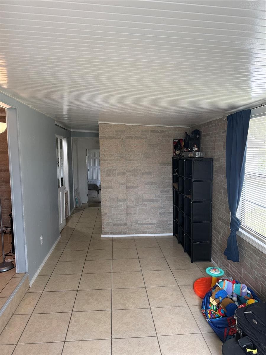 29156 CRAWFORD AVENUE — photo 12 of 22