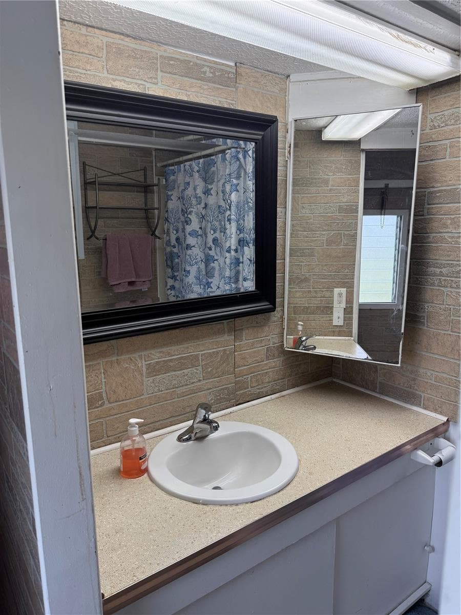 29156 CRAWFORD AVENUE — photo 8 of 22