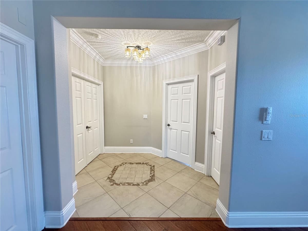 173 CALLIOPE STREET — photo 29 of 55