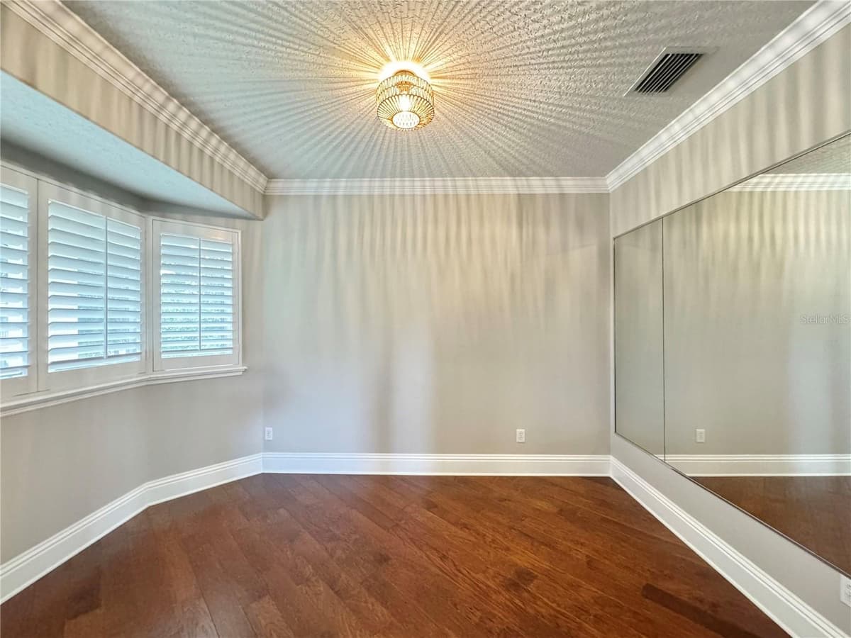 173 CALLIOPE STREET — photo 27 of 55