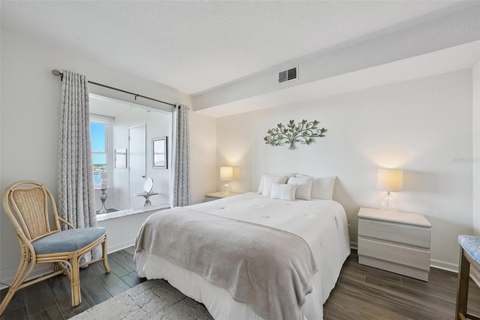1847 SHORE DRIVE — photo 26 of 36