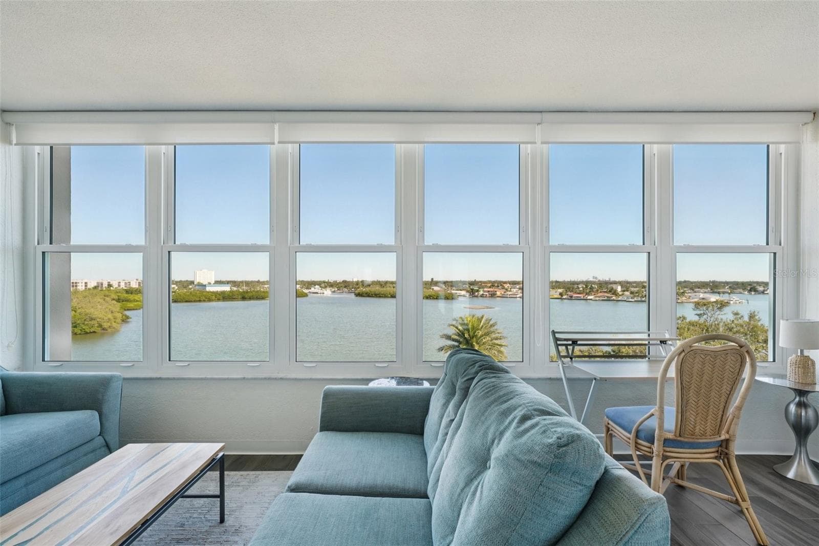 1847 SHORE DRIVE — photo 2 of 36