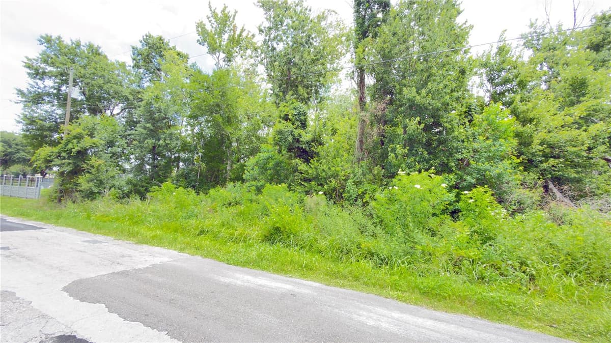 7402 LAND DRIVE — photo 5 of 6