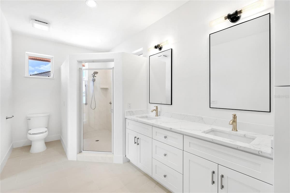 330 BAY DRIVE — photo 31 of 59