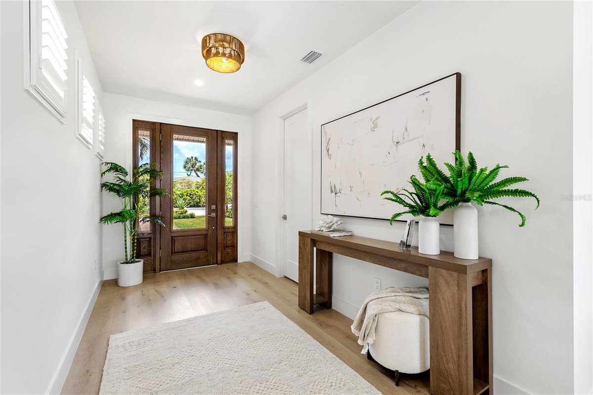 330 BAY DRIVE — photo 10 of 59