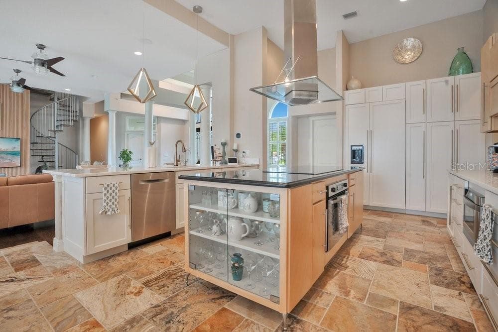 2503 BUTLER BAY DRIVE — photo 16 of 98