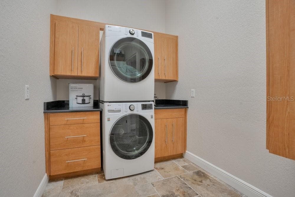 2503 BUTLER BAY DRIVE — photo 48 of 98
