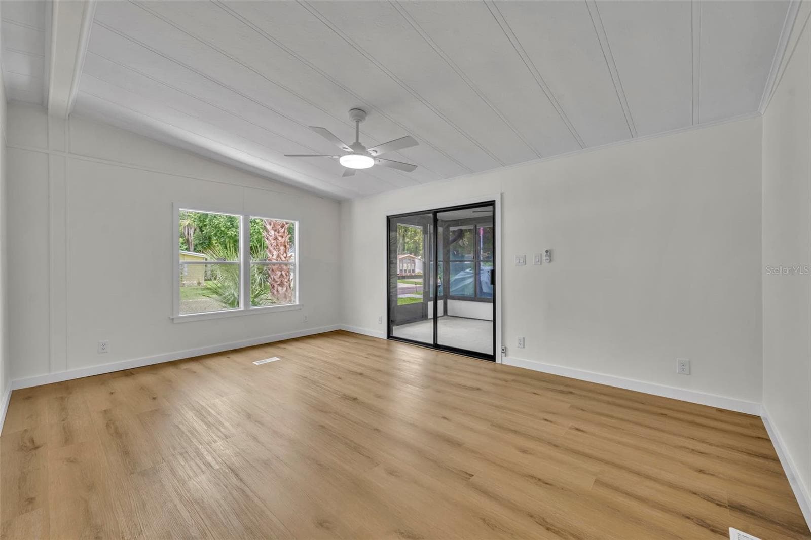 116 CYPRESS ROAD — photo 10 of 26