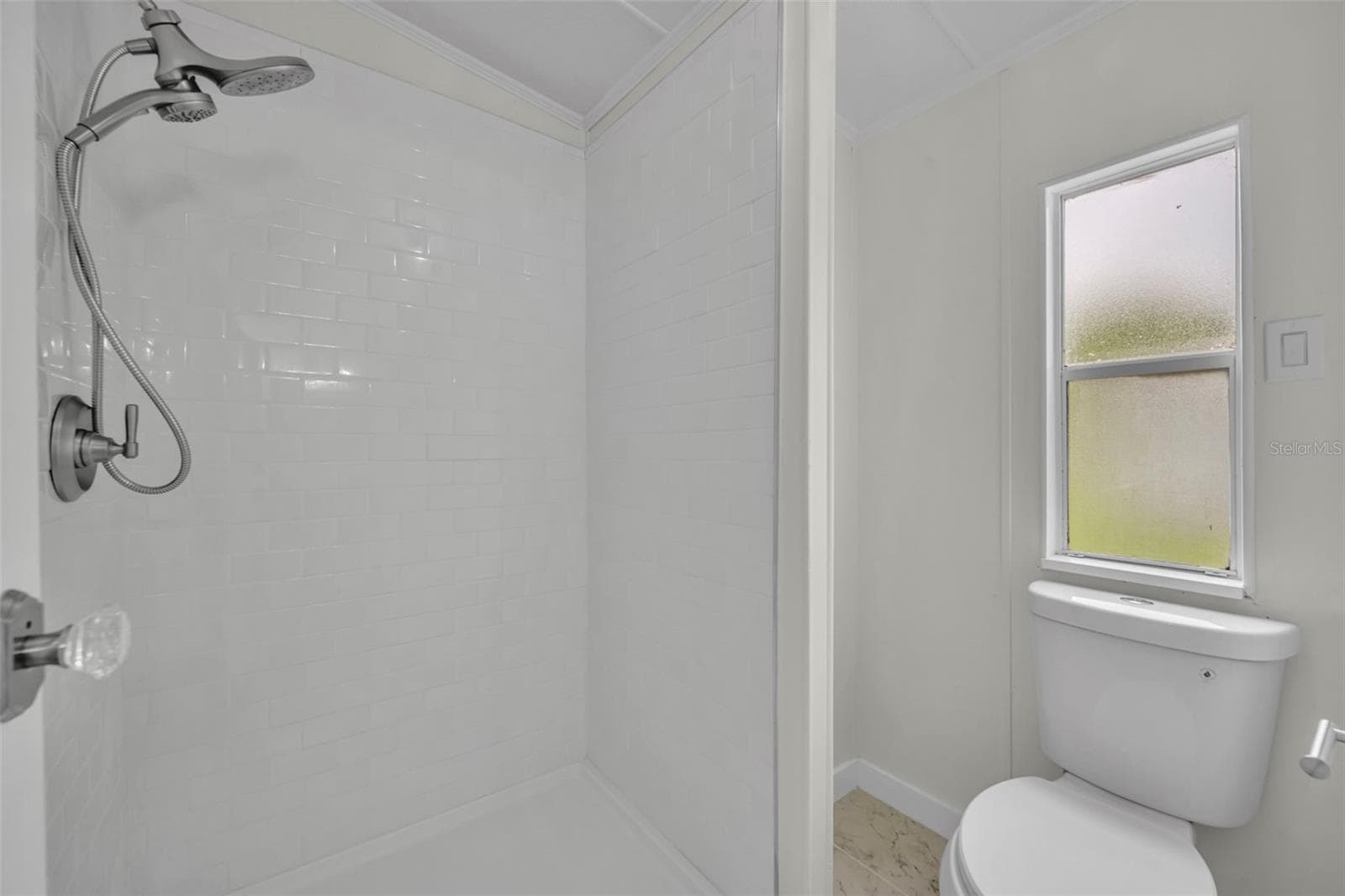 116 CYPRESS ROAD — photo 21 of 26