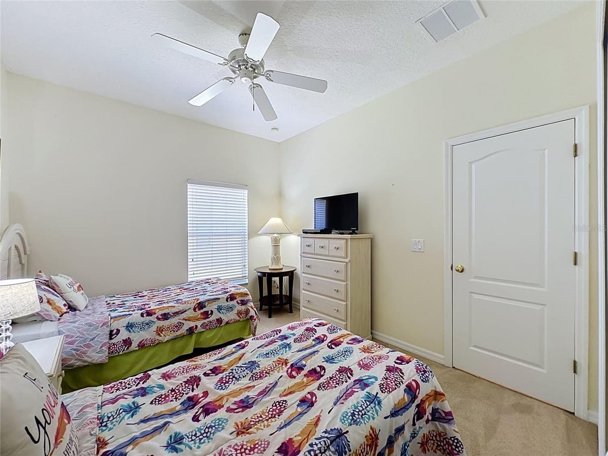 906 DORSET PLACE — photo 39 of 66