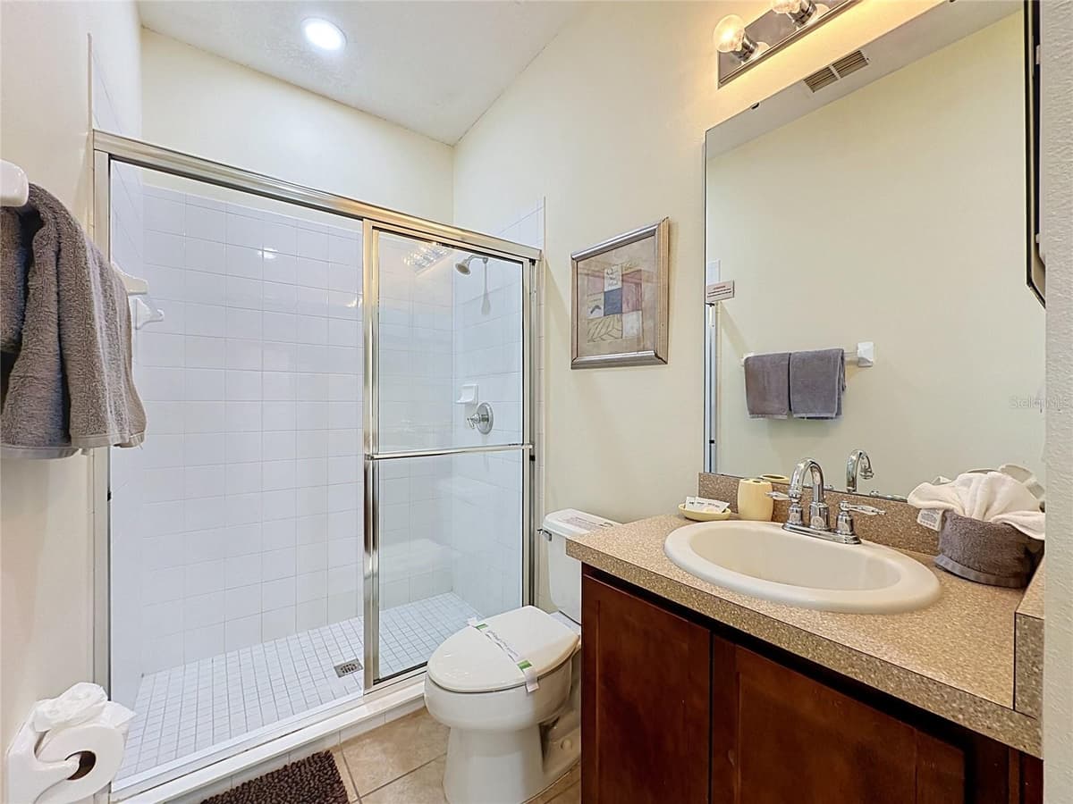 906 DORSET PLACE — photo 37 of 66