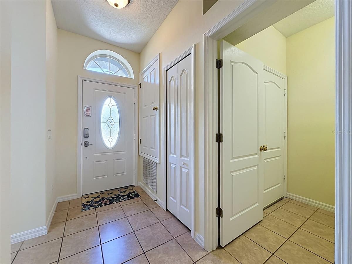 906 DORSET PLACE — photo 3 of 66