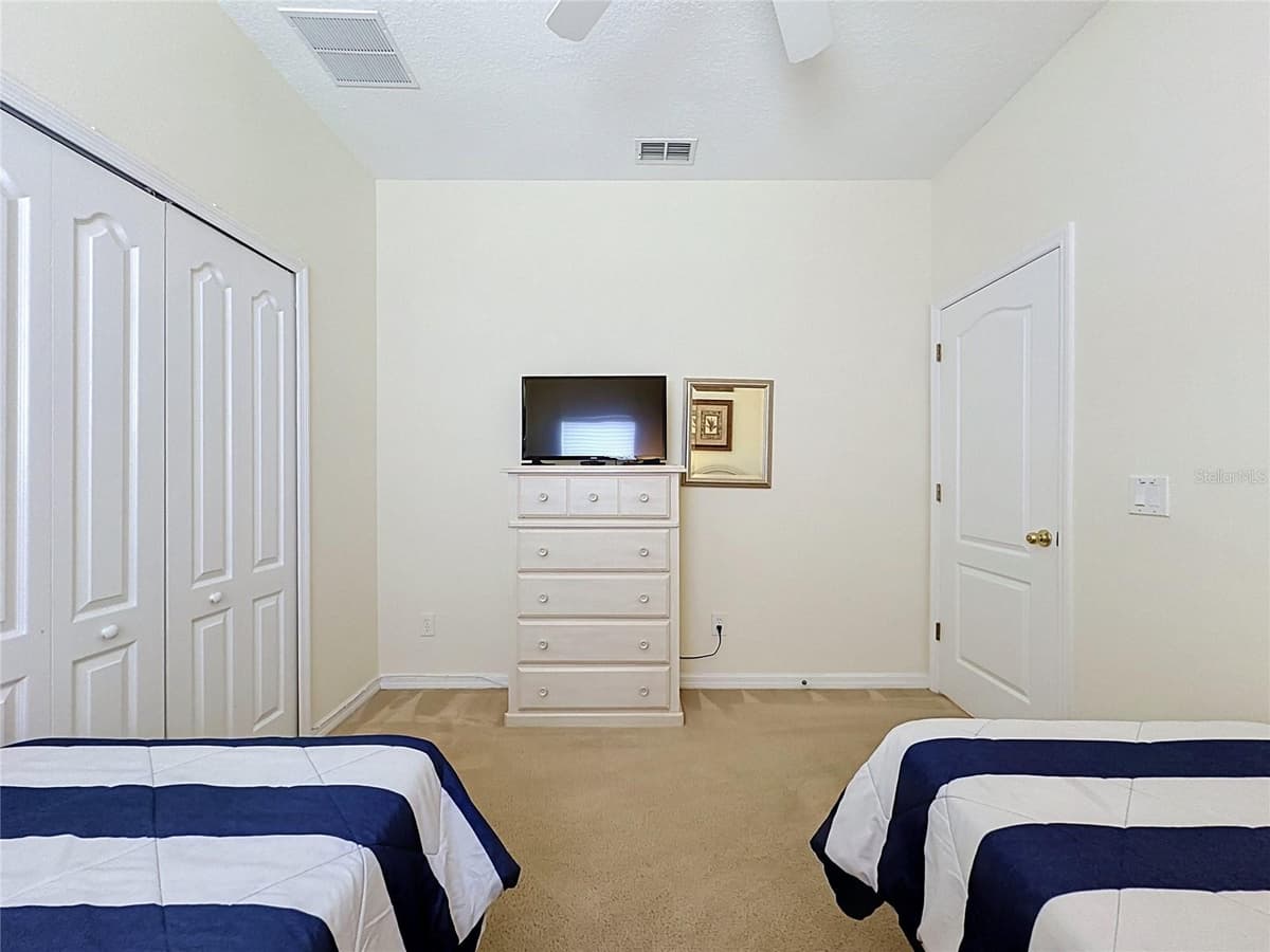906 DORSET PLACE — photo 45 of 66