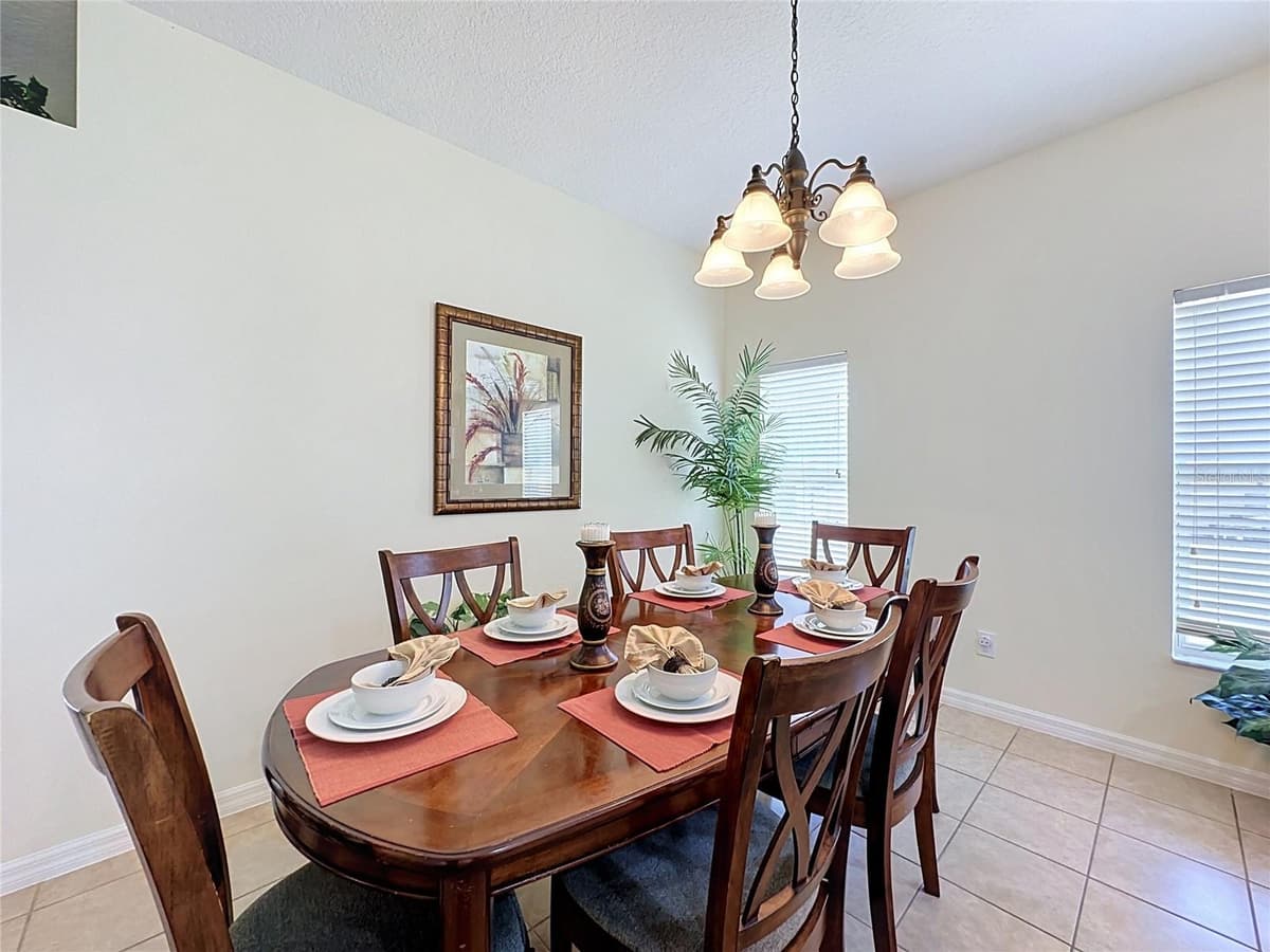 906 DORSET PLACE — photo 11 of 66