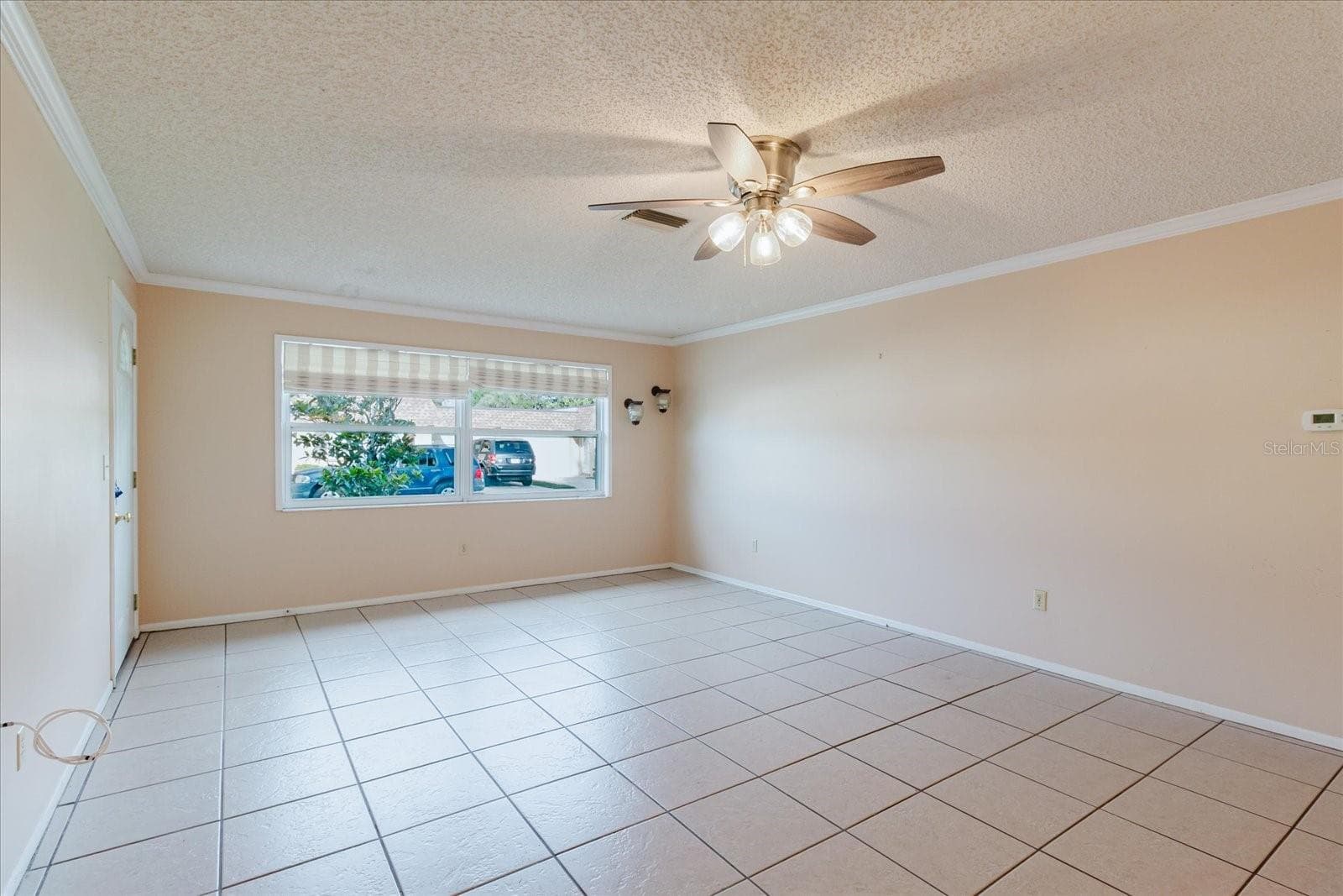 1201 CARA DRIVE — photo 3 of 73