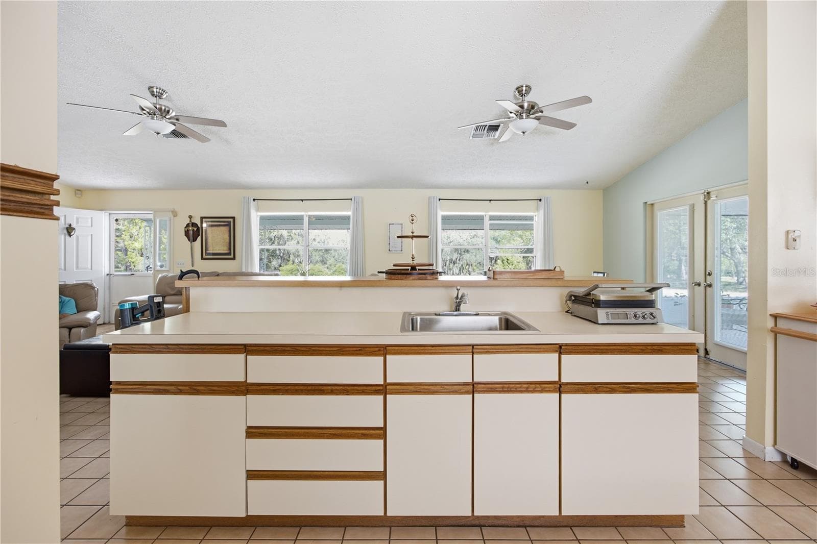 6175 CANNA LILY AVENUE — photo 7 of 52