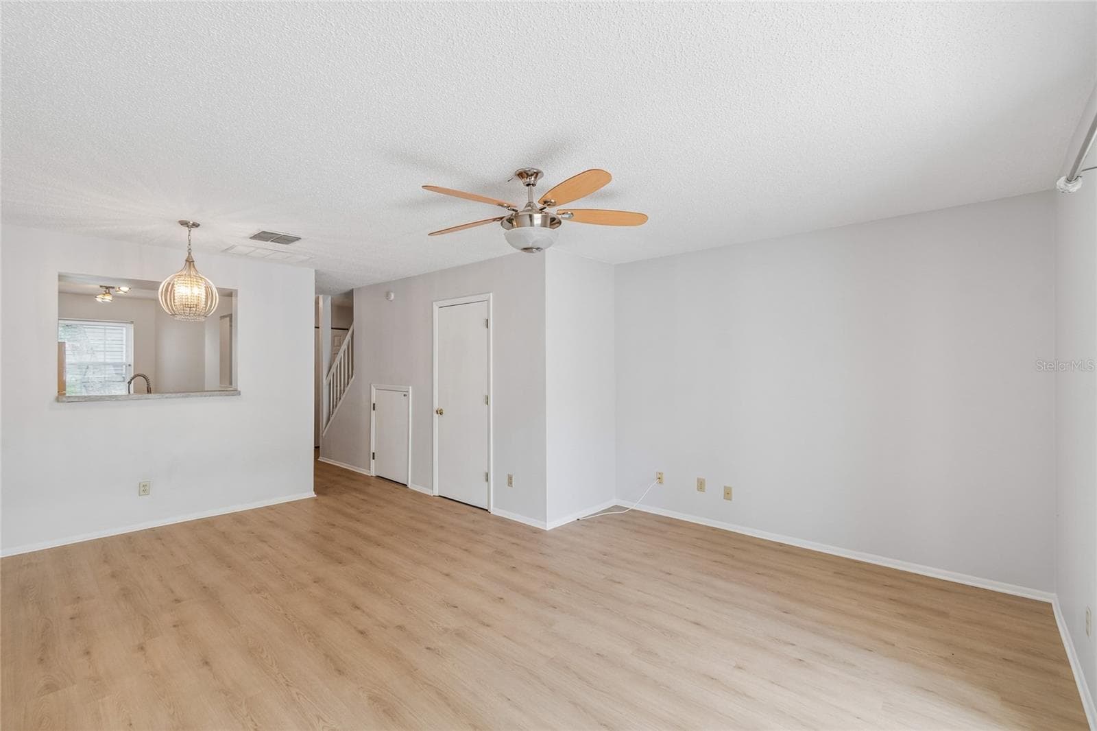 131 HIDDEN ARBOR COURT — photo 10 of 42
