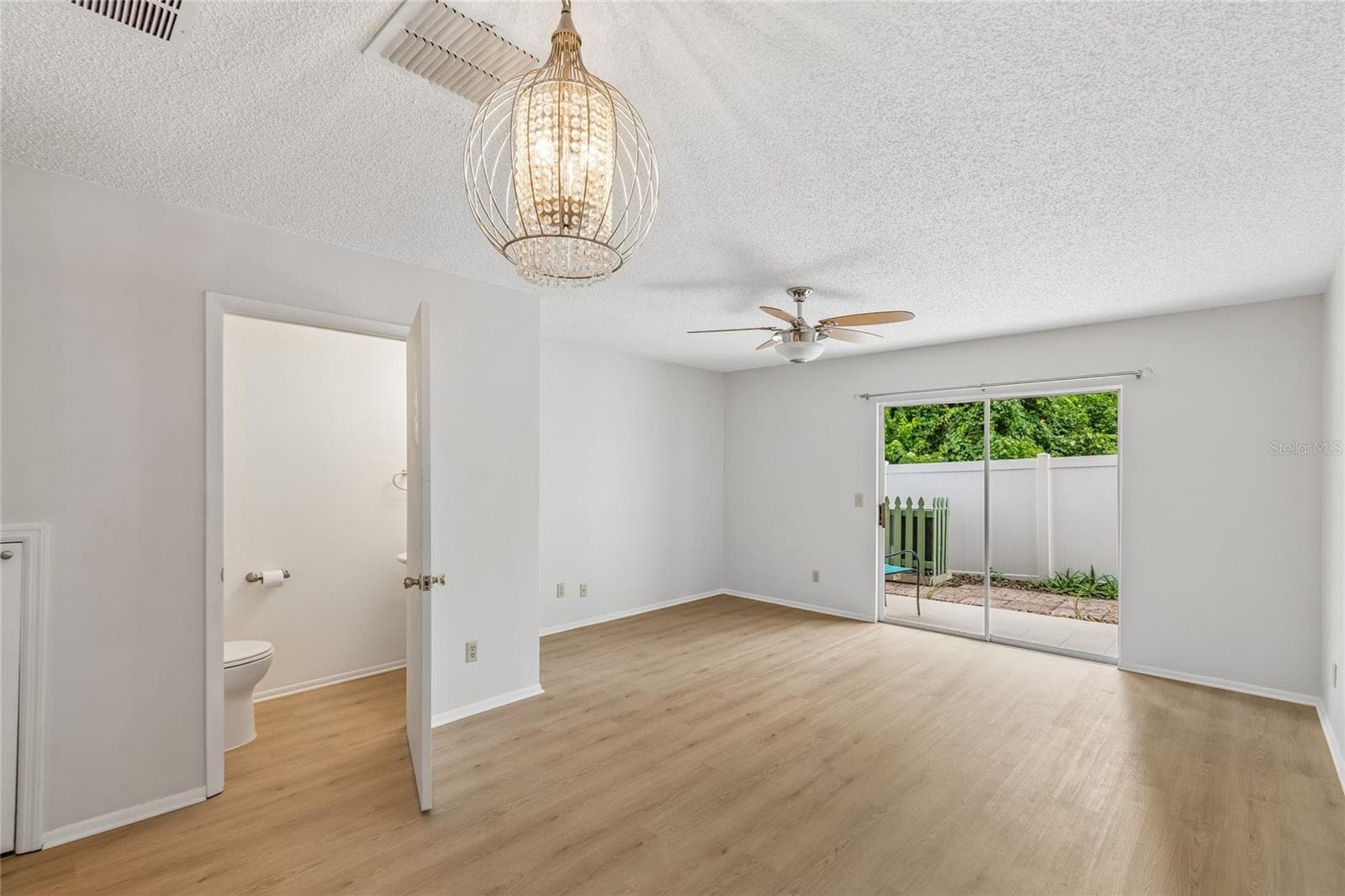 131 HIDDEN ARBOR COURT — photo 8 of 42