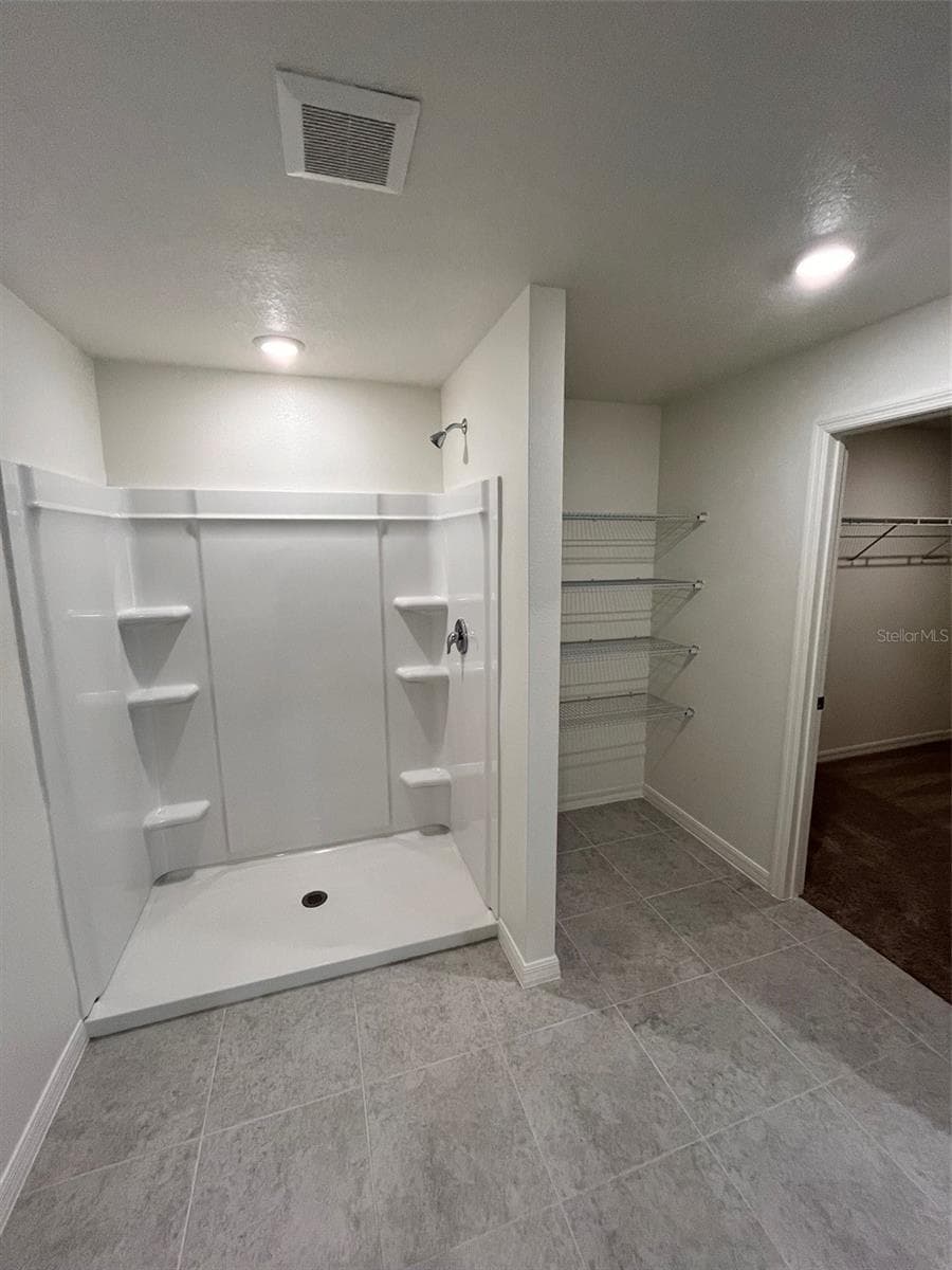 10450 BAYLOR AVENUE — photo 7 of 10