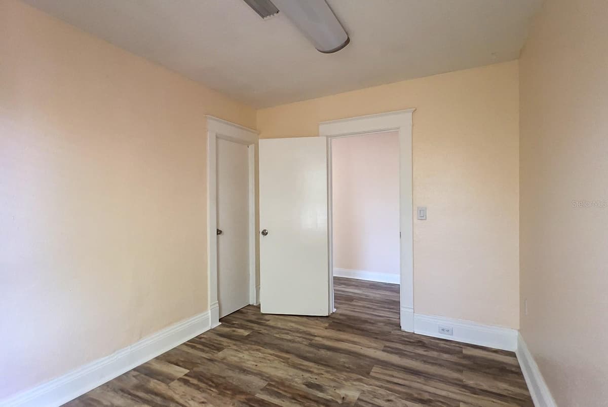821 EMMETT STREET — photo 23 of 37