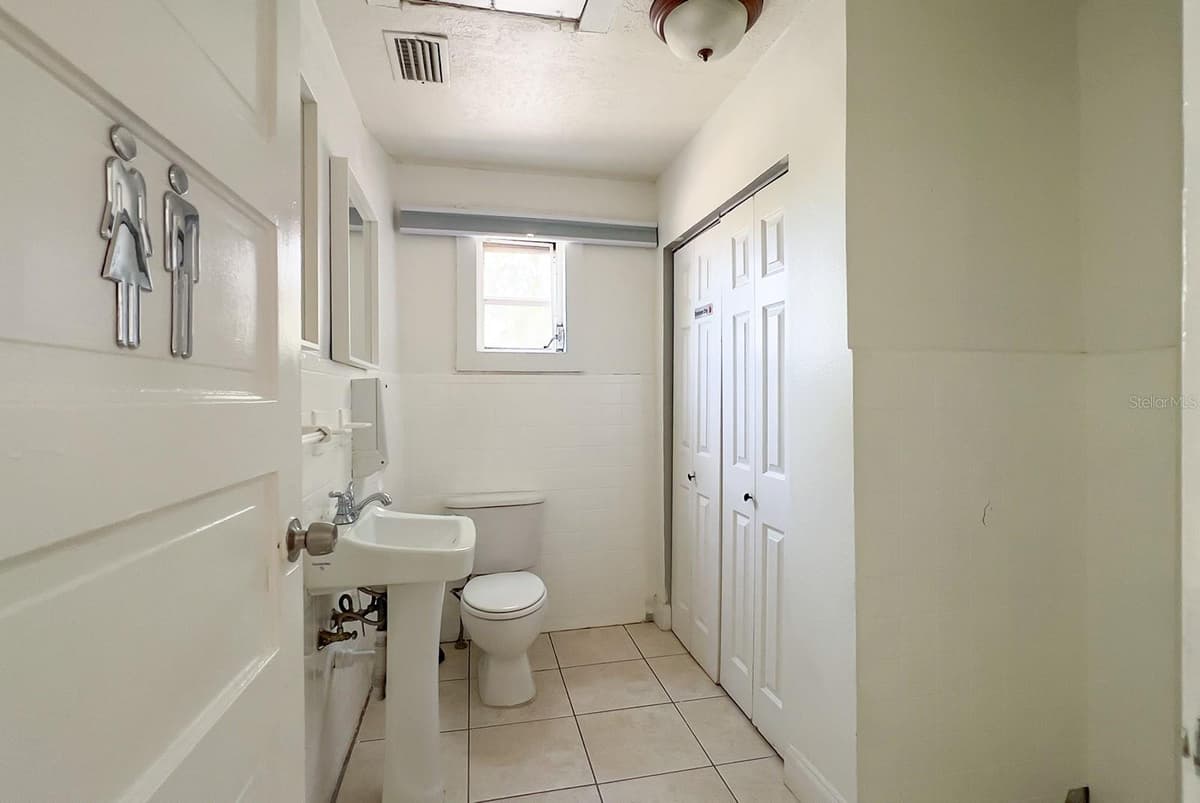 821 EMMETT STREET — photo 27 of 37