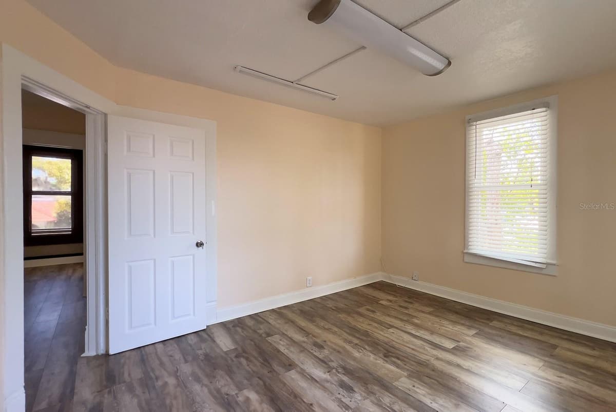821 EMMETT STREET — photo 32 of 37