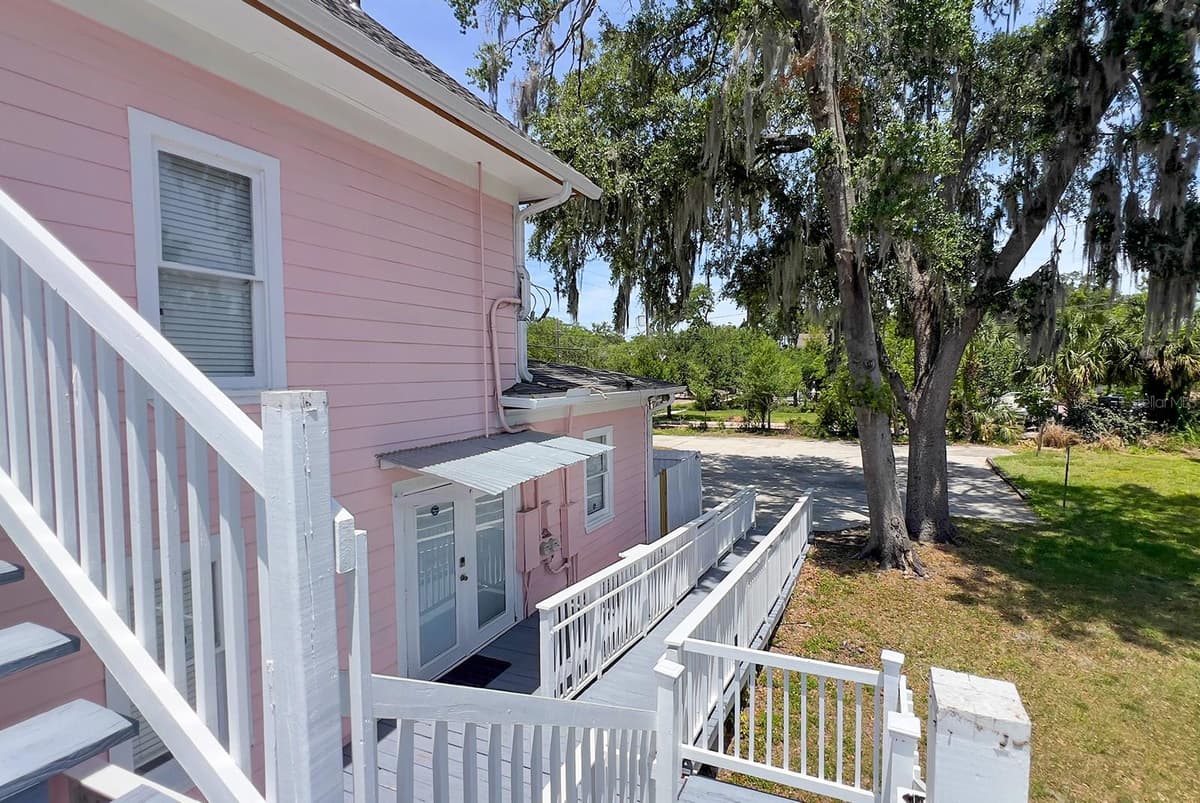 821 EMMETT STREET — photo 14 of 37