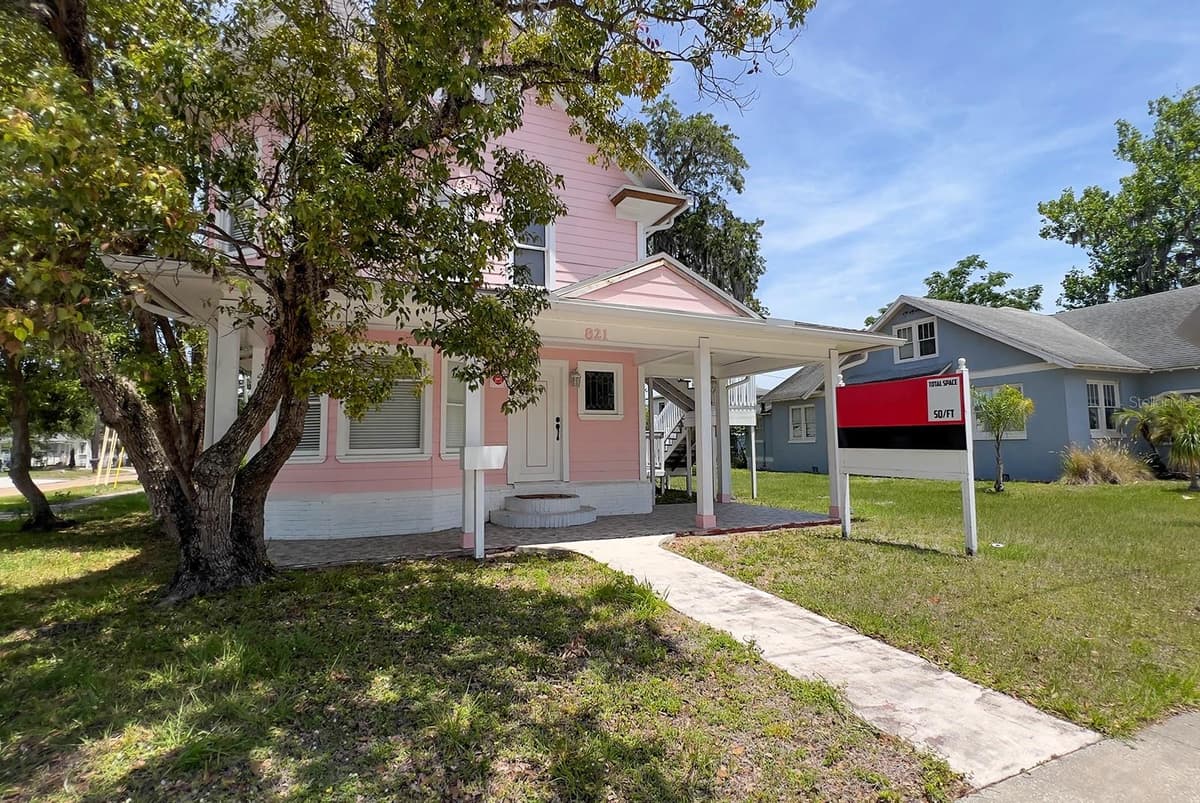 821 EMMETT STREET — photo 8 of 37