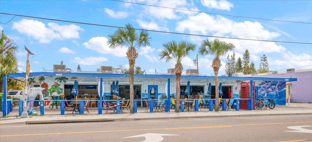 2300 GULF BOULEVARD — photo 35 of 43