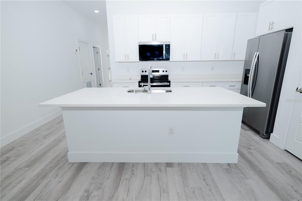9298 MENDOZA WAY — photo 6 of 32