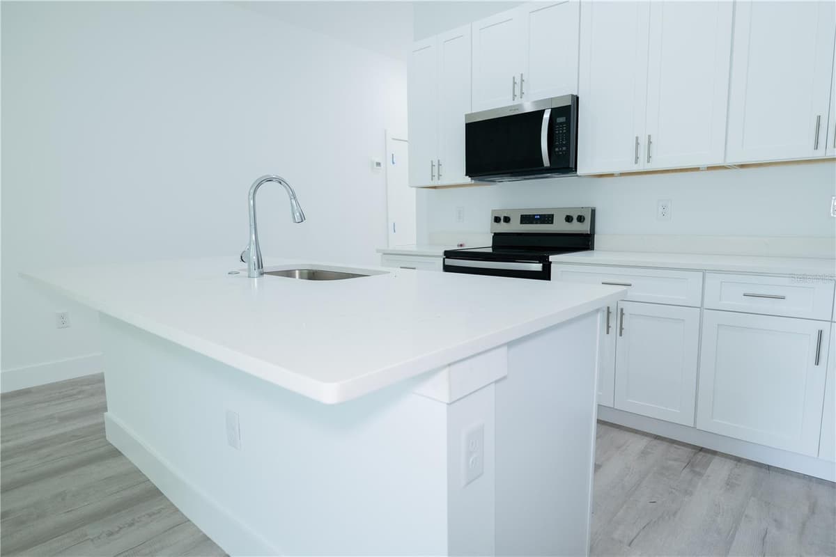 9298 MENDOZA WAY — photo 19 of 32
