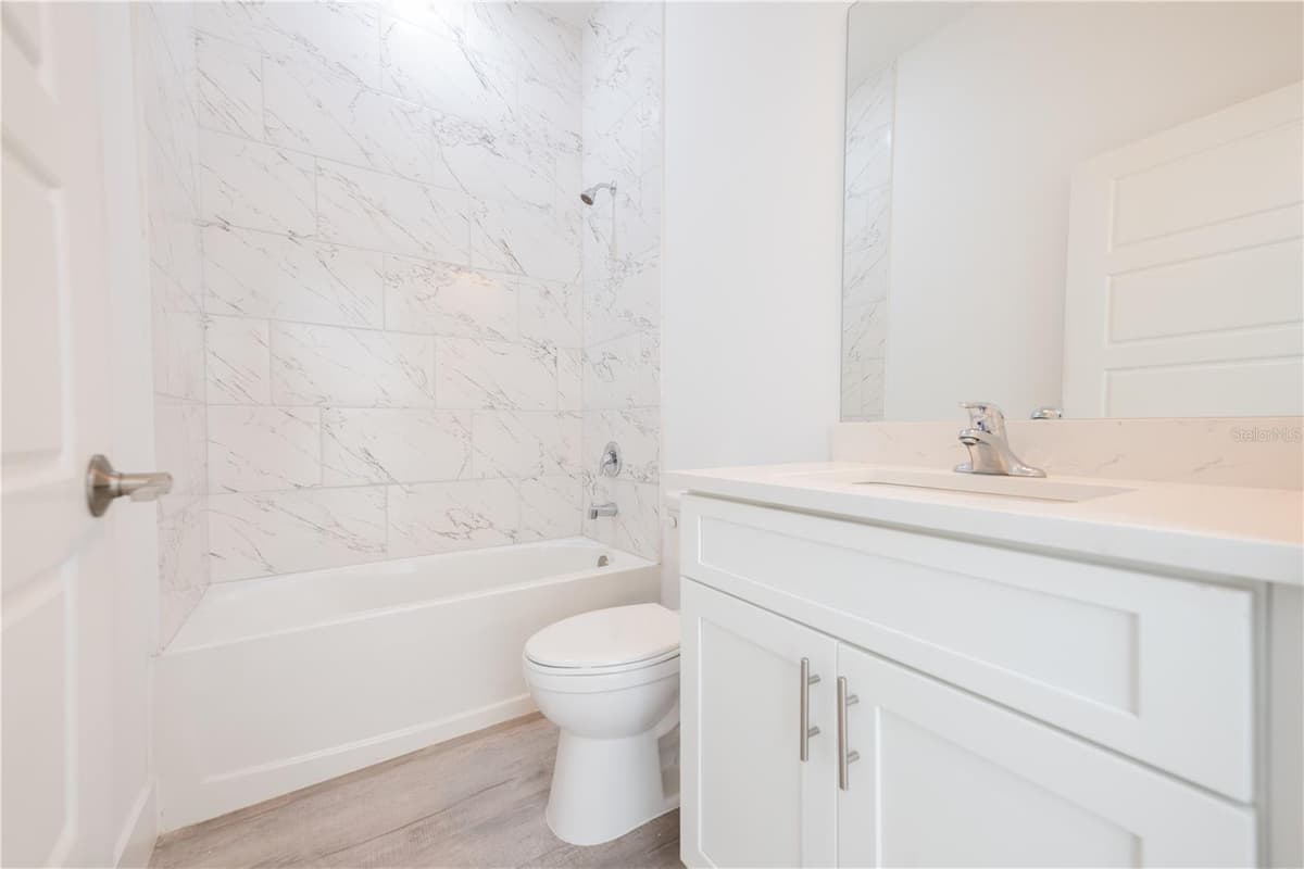 9298 MENDOZA WAY — photo 15 of 32