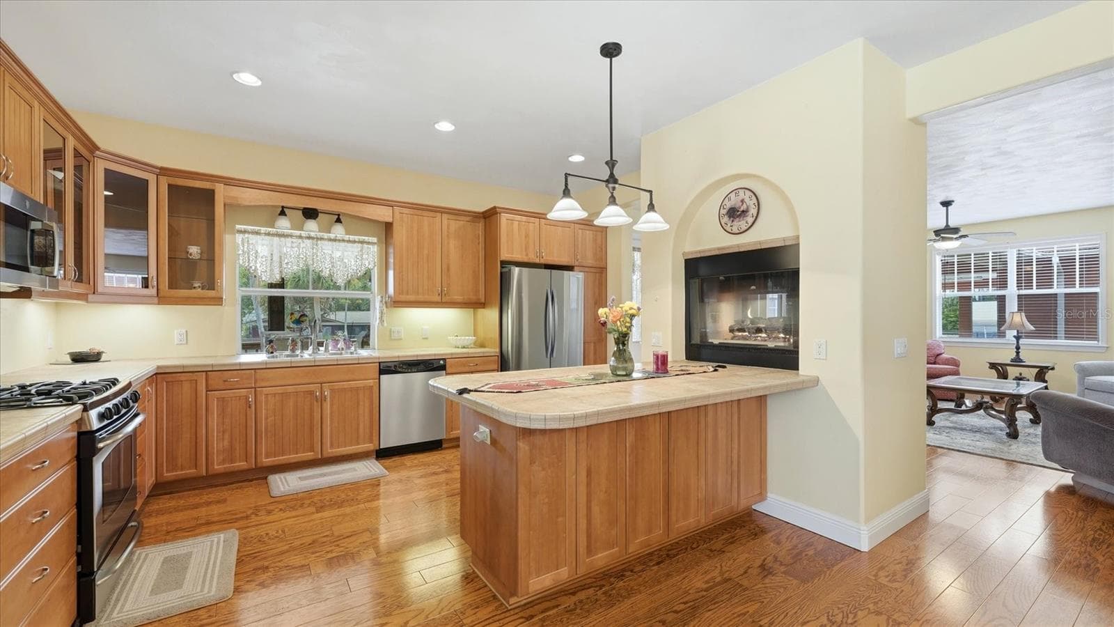 280 COWLES STREET — photo 11 of 50