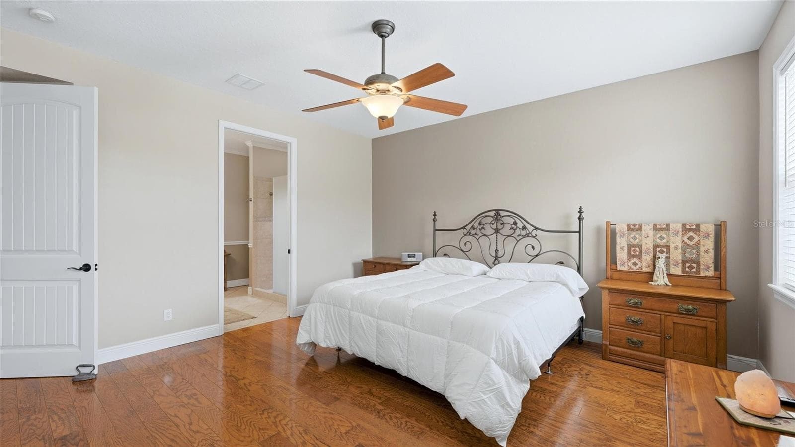 280 COWLES STREET — photo 4 of 50