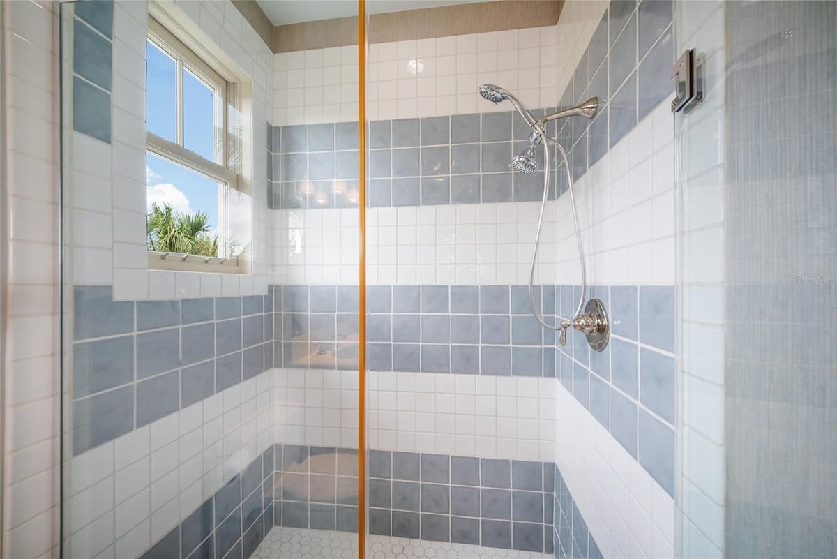 522 BAYVIEW DRIVE — photo 58 of 69