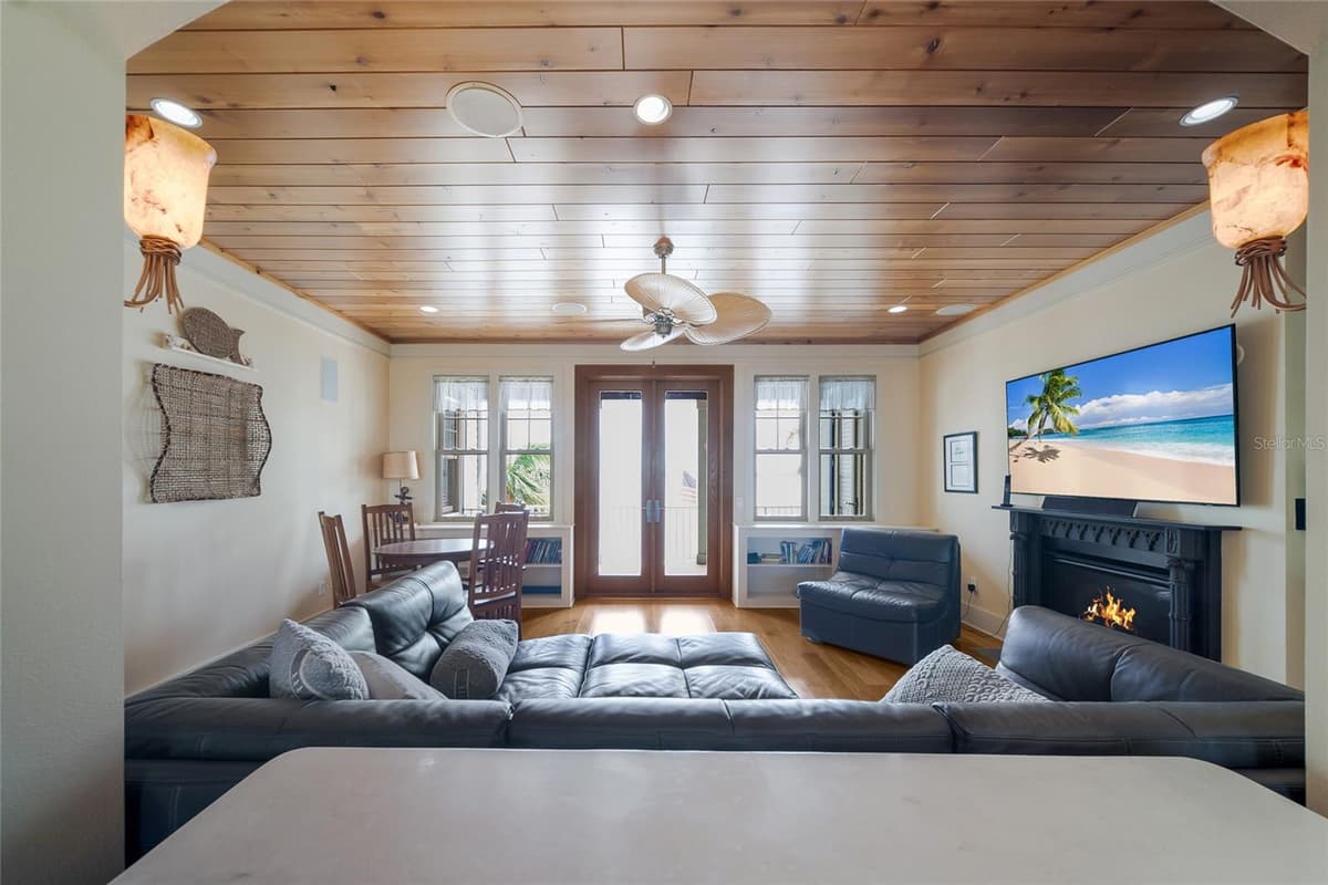 522 BAYVIEW DRIVE — photo 43 of 69