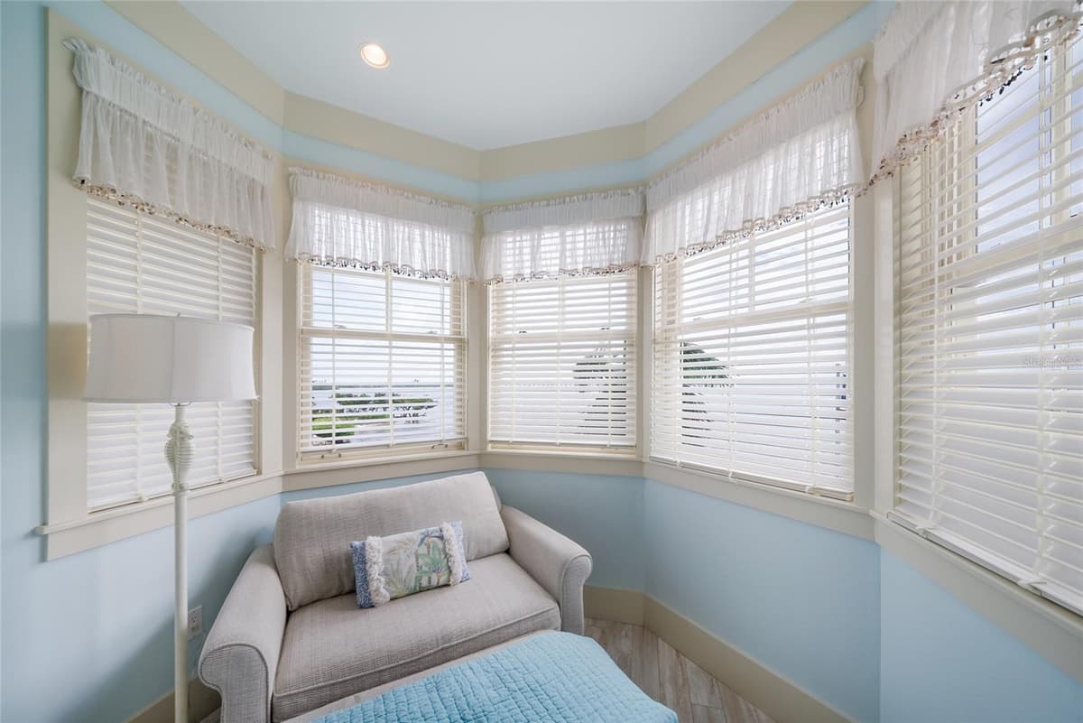 522 BAYVIEW DRIVE — photo 50 of 69