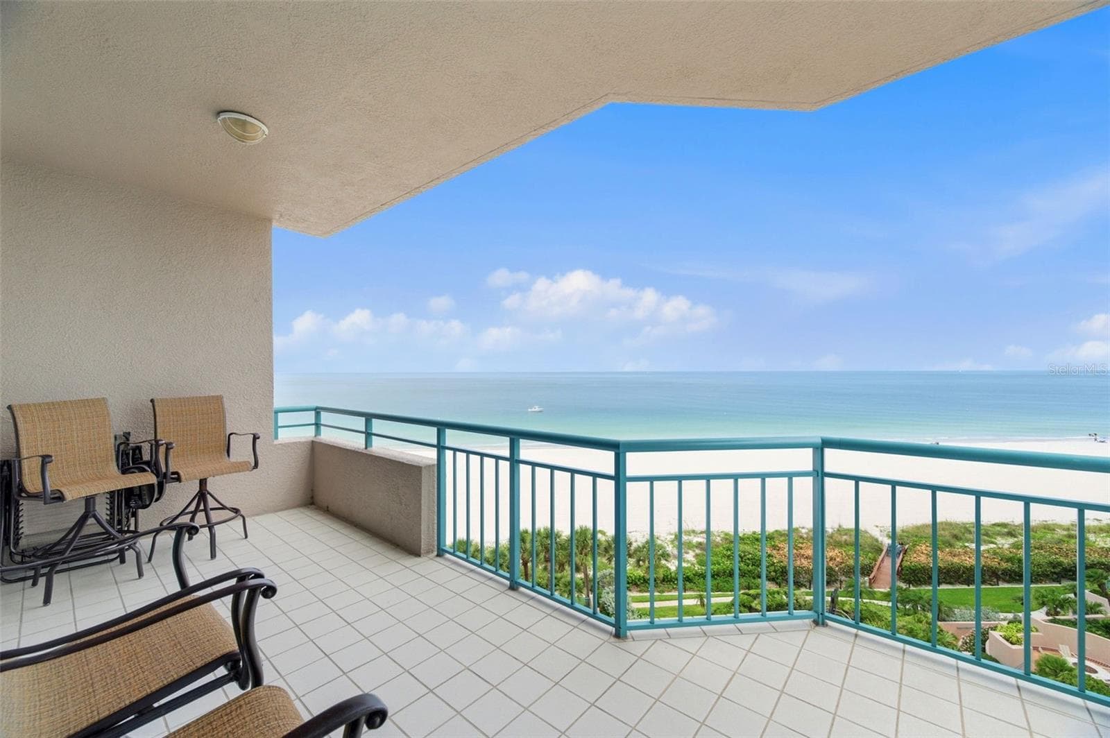 1560 GULF BOULEVARD — photo 2 of 42