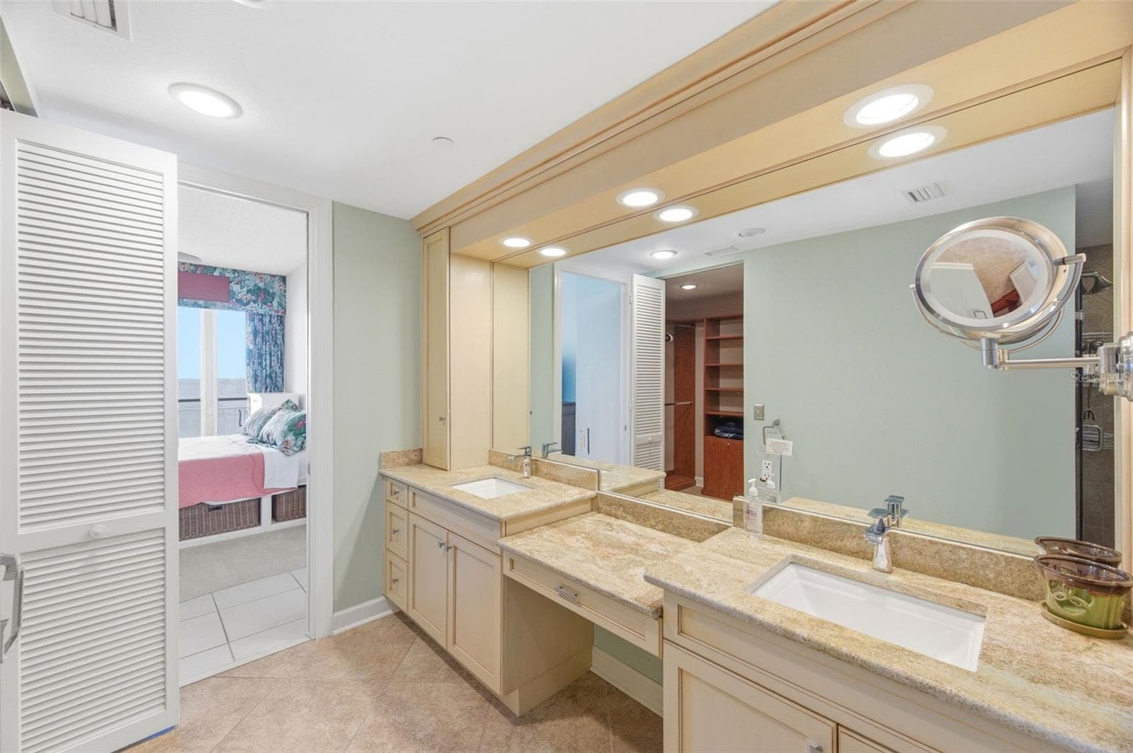 1560 GULF BOULEVARD — photo 18 of 42