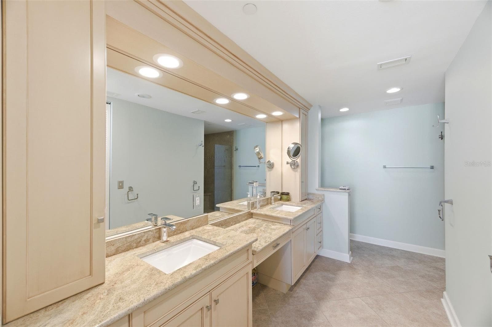 1560 GULF BOULEVARD — photo 16 of 42