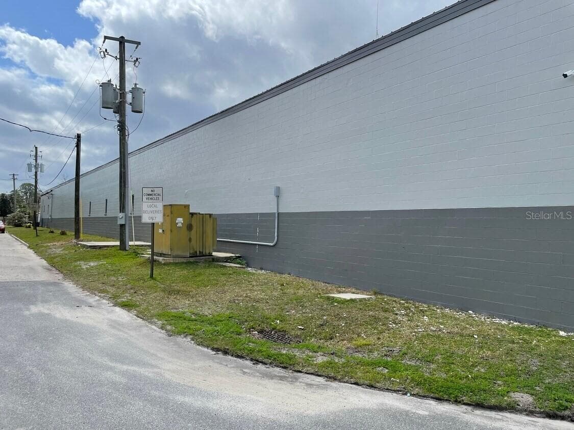 385 WASHINGTON STREET — photo 4 of 9
