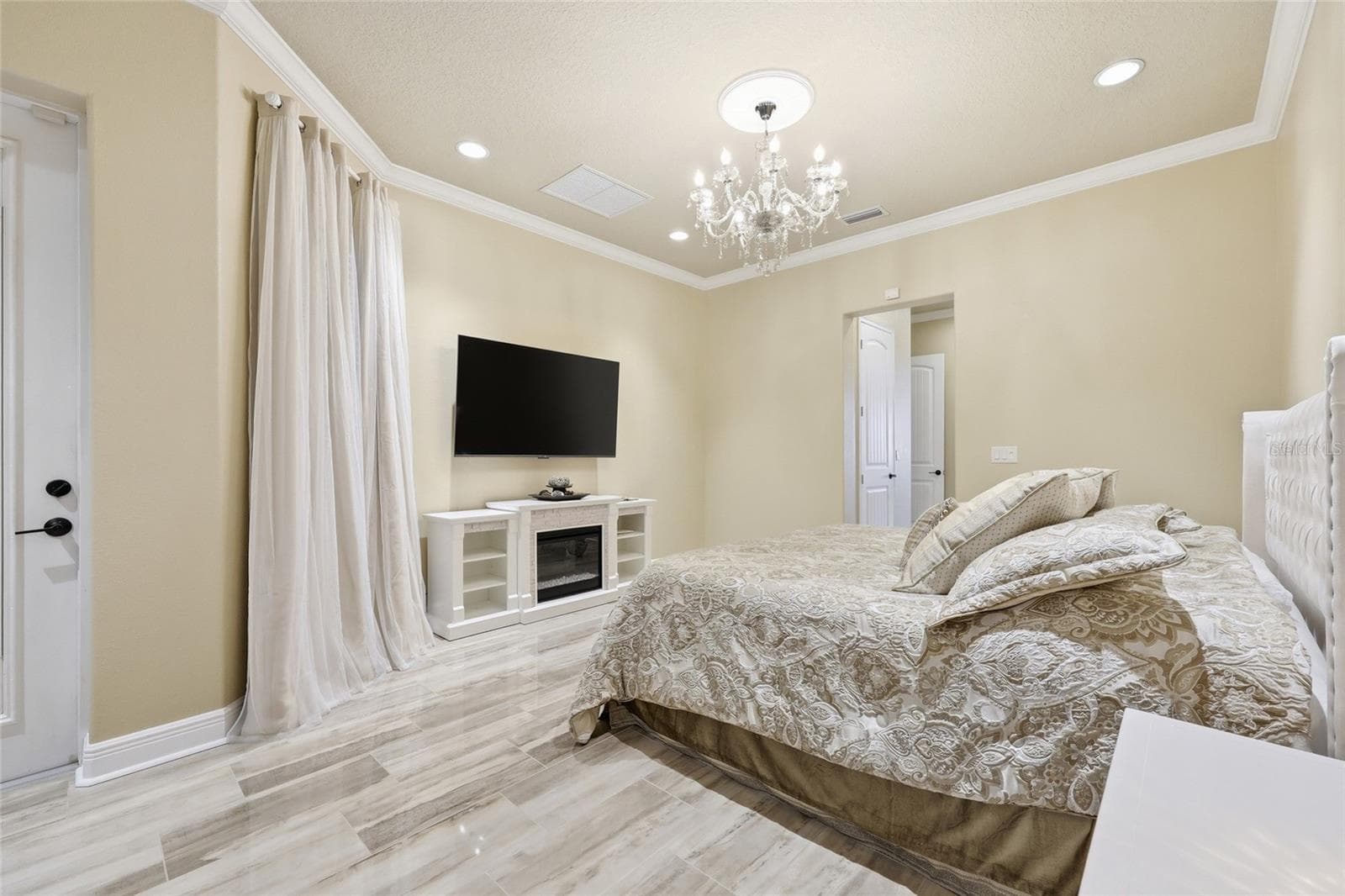 12825 BRUNELLO CIRCLE — photo 50 of 88