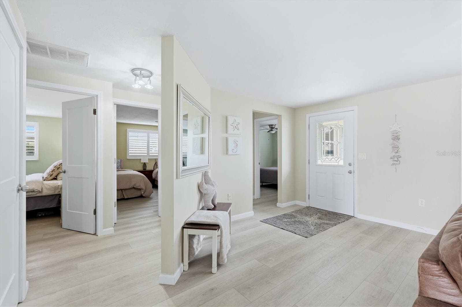 24 OAKWOOD DRIVE — photo 4 of 36