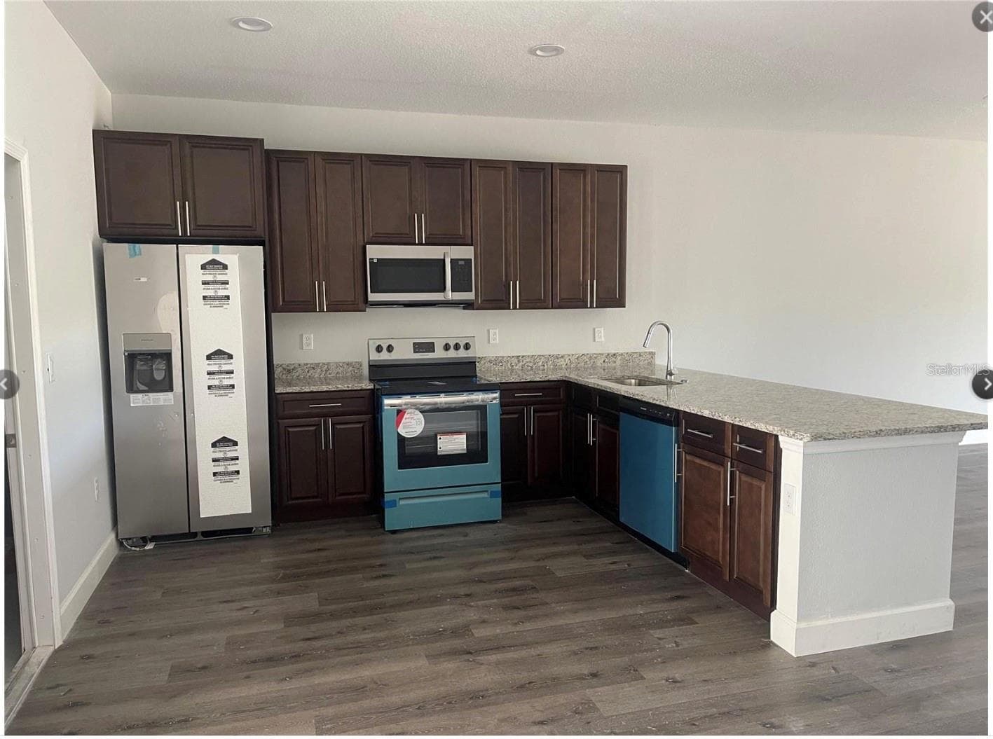 10380 PORT EVERGLADES STREET — photo 7 of 12