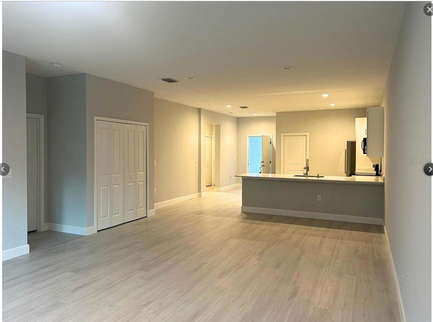 10380 PORT EVERGLADES STREET — photo 8 of 12