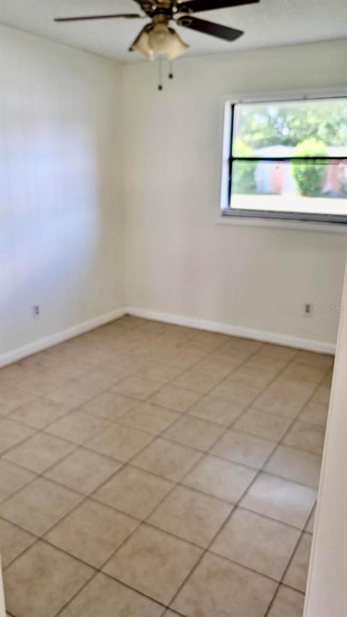 1077 BASQUE DRIVE — photo 9 of 14