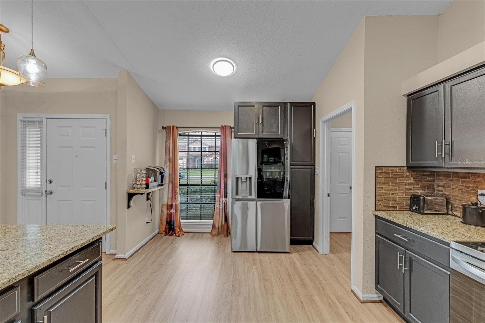4472 MISTY DAWN COURT — photo 8 of 32