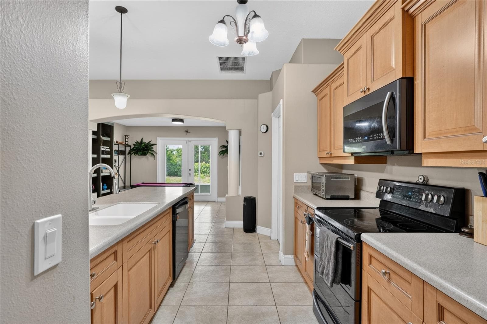 3956 FOOTHILL DRIVE — photo 12 of 33