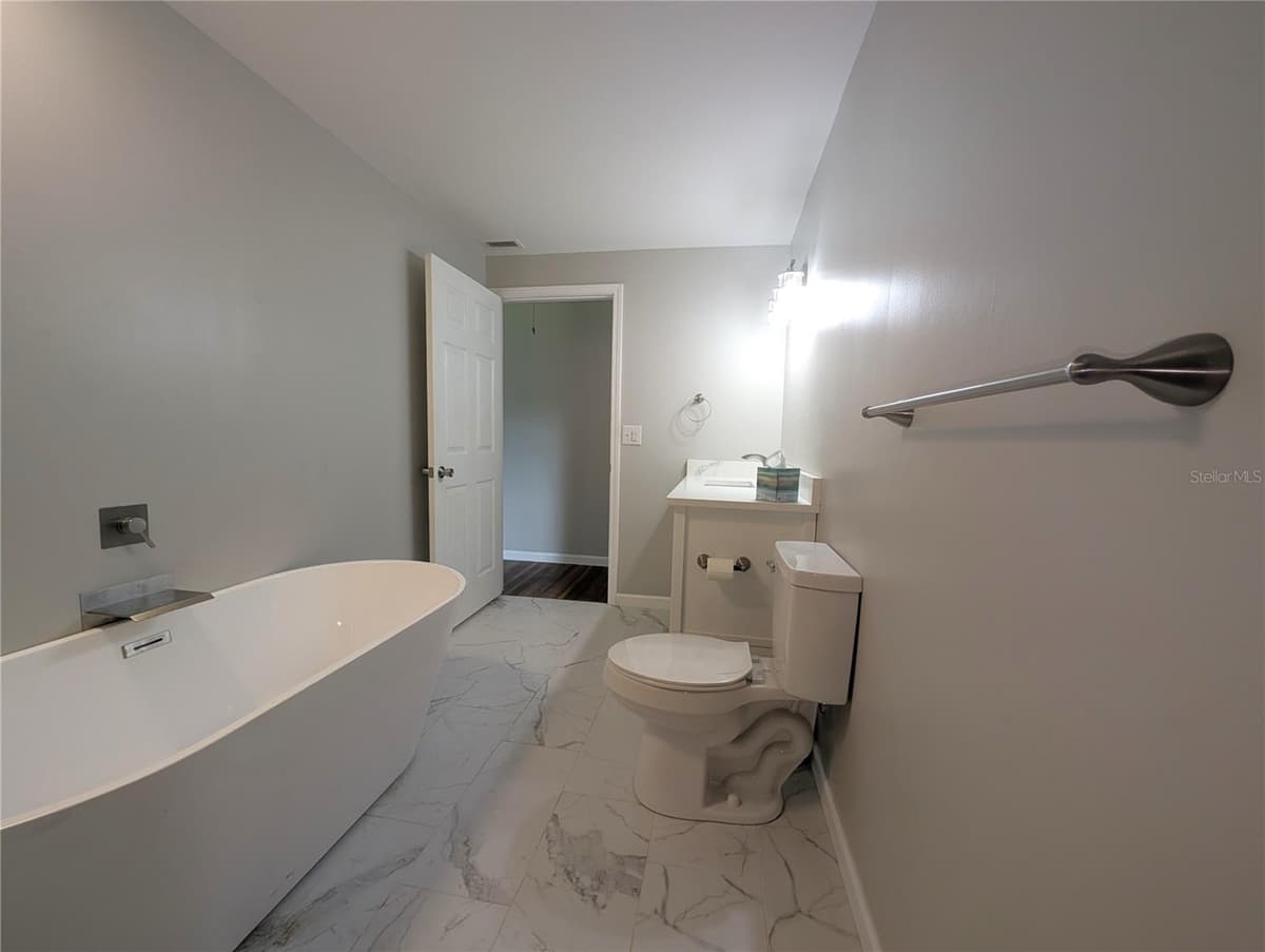 414 PROSPECT STREET — photo 13 of 28