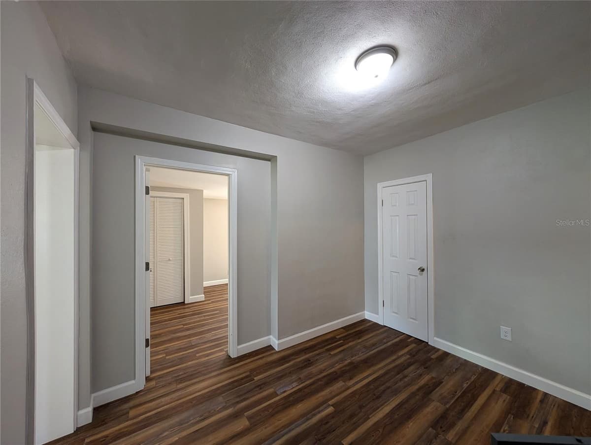 414 PROSPECT STREET — photo 17 of 28